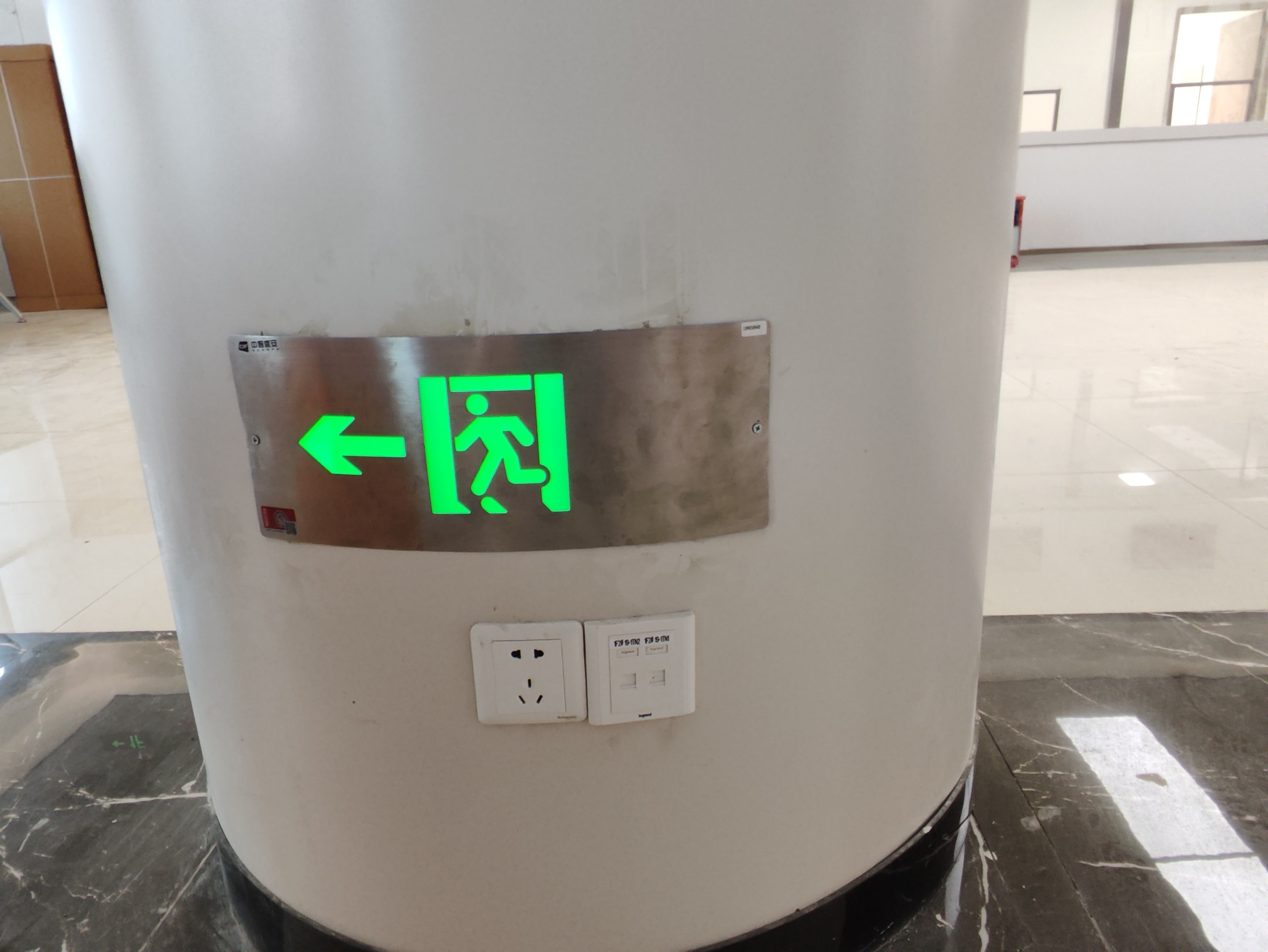 如何評估集中控制智能疏散系統(tǒng)的性能？